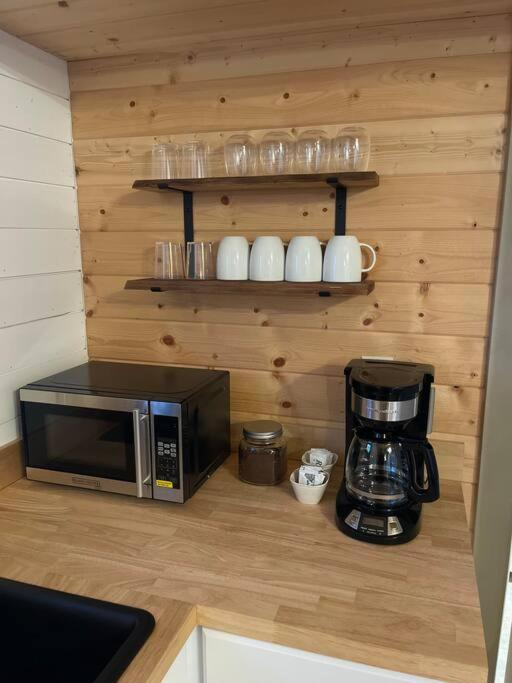 Grand Canyon Hideaway Tiny Home ヴァジェ エクステリア 写真
