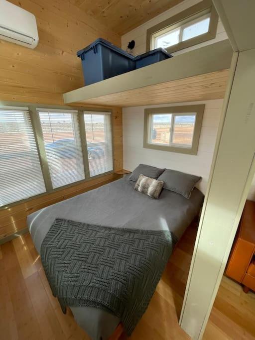 Grand Canyon Hideaway Tiny Home ヴァジェ エクステリア 写真